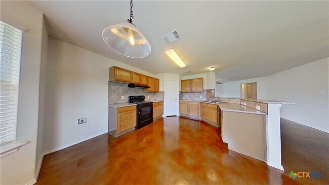 Building Photo - 126 Sylvan St