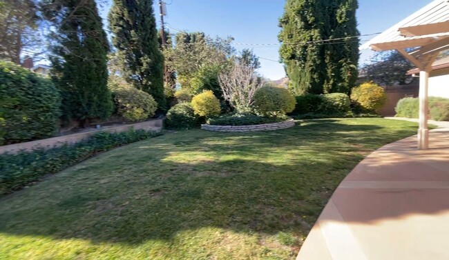 Building Photo - Welcome to Your New Home in West Hills- 4b...