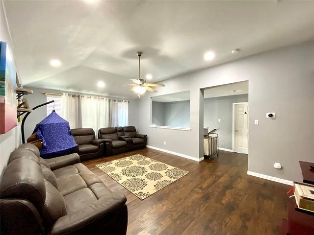 Building Photo - 3733 Gannet Dr