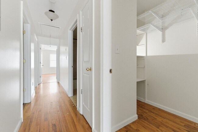 Building Photo - 46 ARMSTRONG St