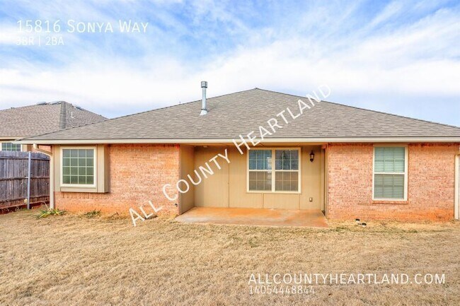 Building Photo - 15816 Sonya Way