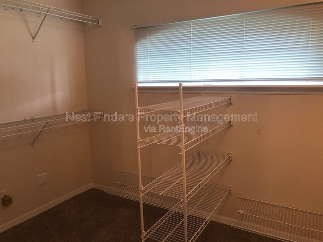 Building Photo - 12857 Chets Creek Dr N