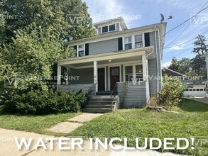 Building Photo - 126 Gray St