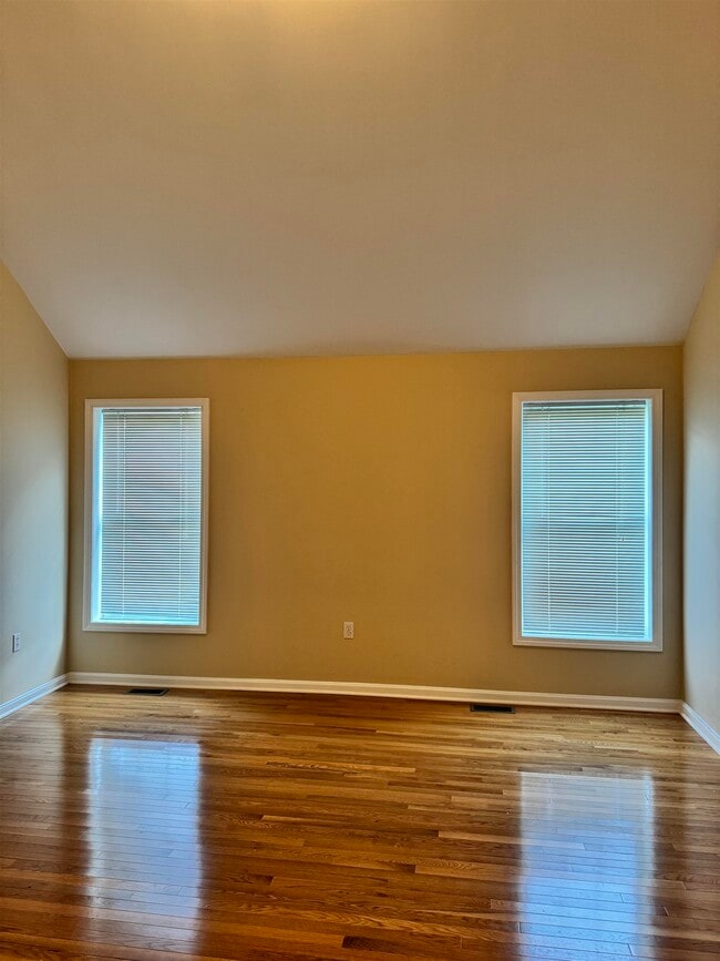 Building Photo - 55 Augusta Way