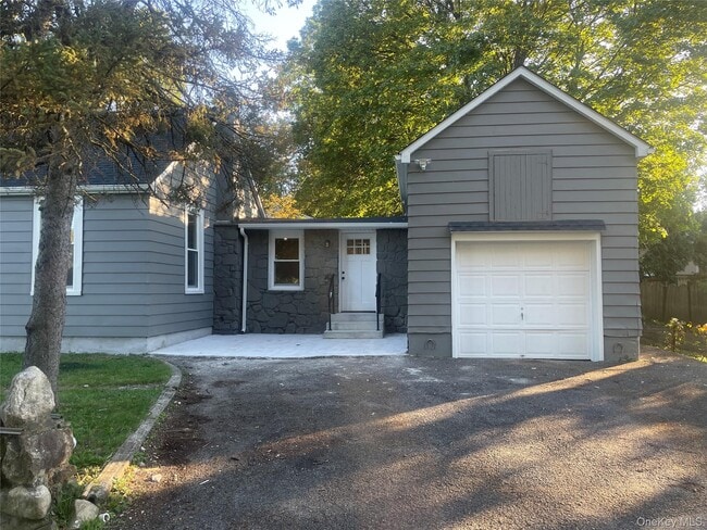 Building Photo - 33 Mailler Ave