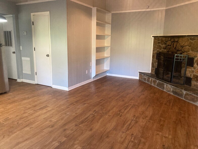 Building Photo - 959 Timberlake Dr