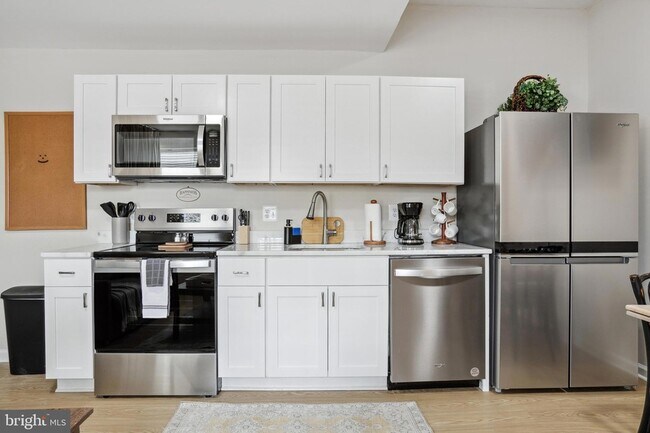 Building Photo - 1900 Princess Anne St