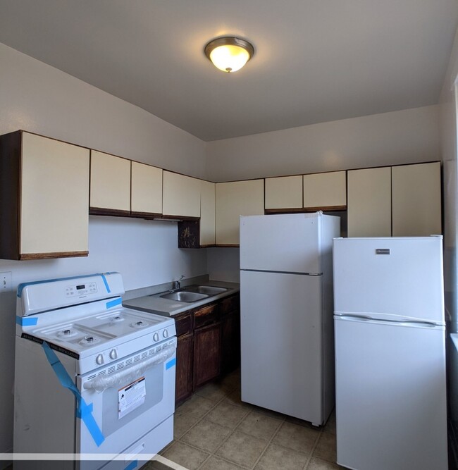 Building Photo - 1540 N Kedzie Ave