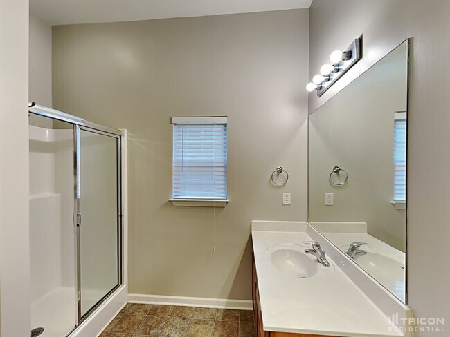 Building Photo - 4068 Locerbie Cir