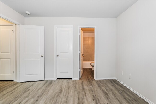 Building Photo - 217 Pronghorn Dr