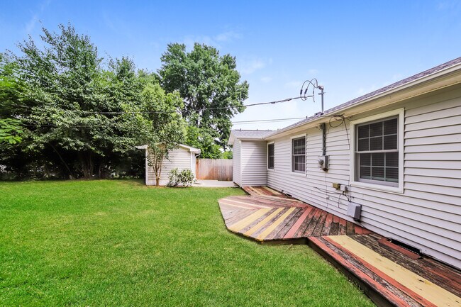 Building Photo - 4316 Cornell Ave