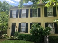 Building Photo - 422 S Mill St