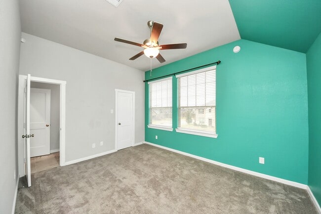 Building Photo - 23306 Ivory Sedge Trl