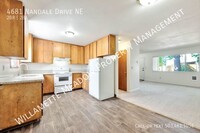 Building Photo - Spacious and Updated 2-Bedroom Apartment w...