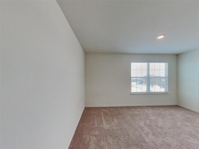 Building Photo - 105 Pettigrew Ct