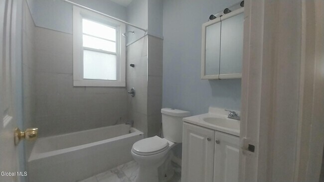 Building Photo - 335 3rd St