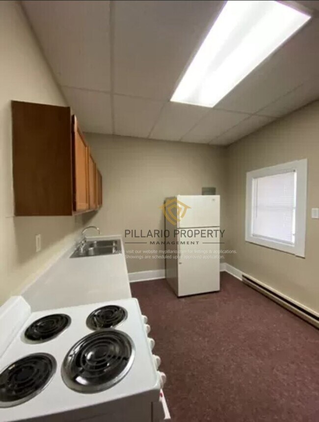 Building Photo - 347 Richmond Ave