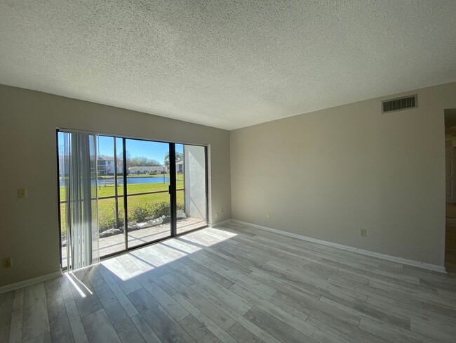 Primary Photo - Beautiful 2 Bed 2 Bath Condo for Rent in O...