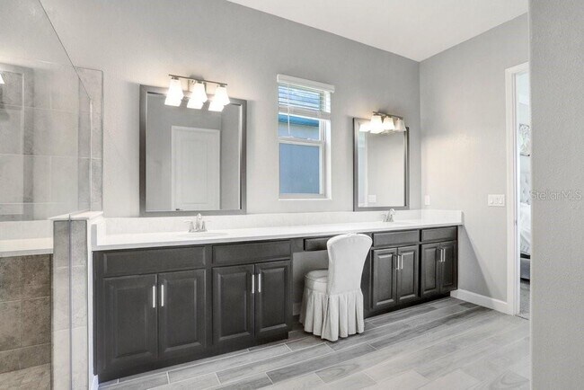 Building Photo - 31650 Cannon Rush Dr