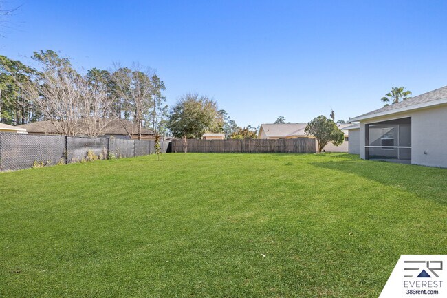 Building Photo - 18 Bressler Ln