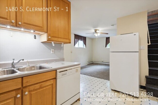 Building Photo - 1480 S Clermont St