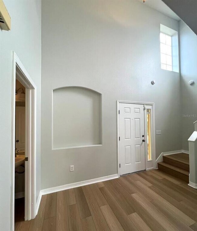 Building Photo - 10631 Shady Preserve Dr