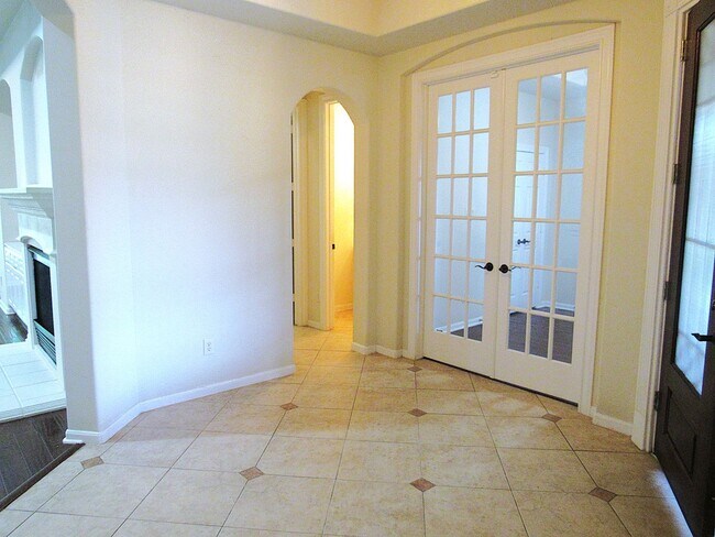 Building Photo - An amazing home in a great location