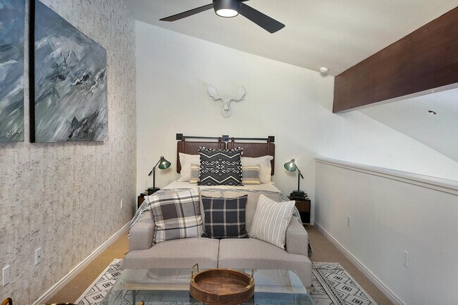 Building Photo - 280 Mahoney Dr