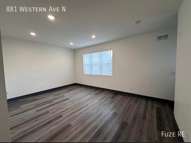 Building Photo - 881 Western Ave N
