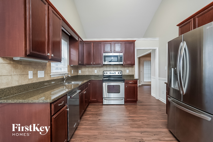 Building Photo - 6402 Estes Ct