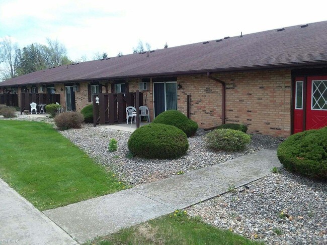 Building Photo - 1 br, 1 bath  - Caro Alpine South Apartments