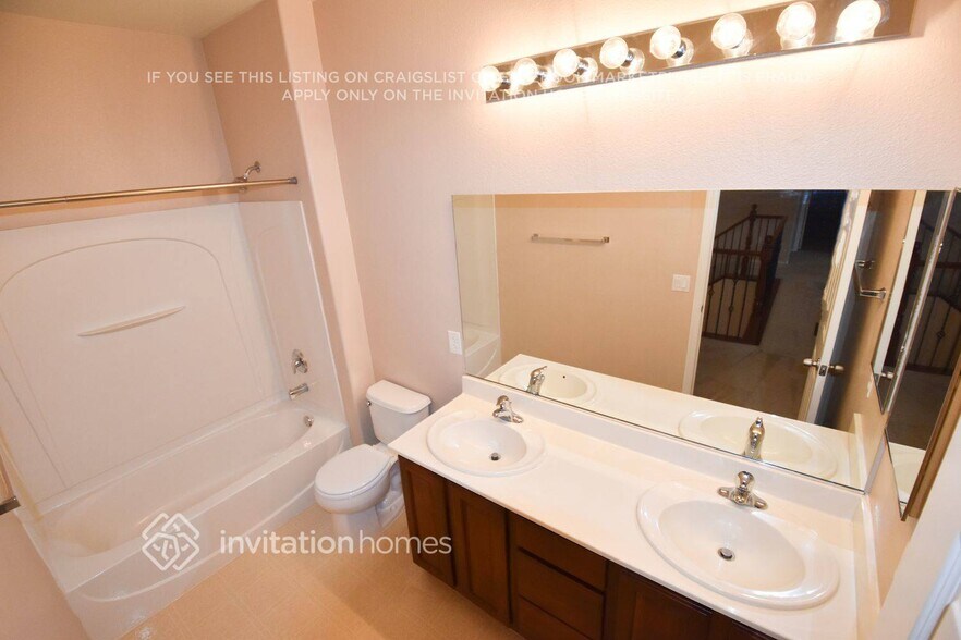 Building Photo - 1905 Chase Glenn Ct