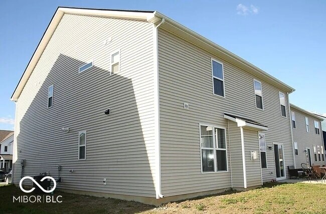 Building Photo - 1125 Barberry Dr