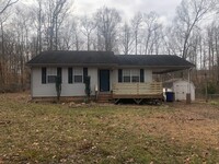 Building Photo - Two bedroom, 2 bath house in Mebane