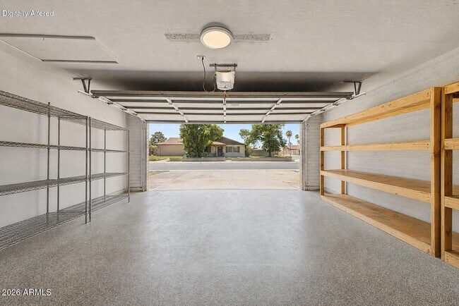 Building Photo - 10217 N 37th Ave