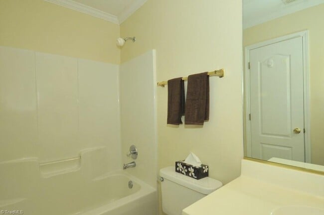 Building Photo - 128 Troonsway Rd