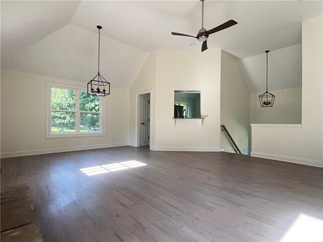 Building Photo - 130 Elk Grove Dr