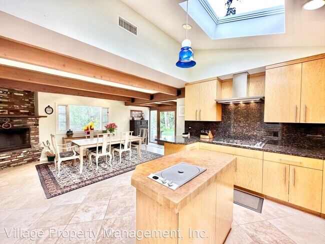 Building Photo - 3 br, 2.5 bath House - 4267 Sleeping India...