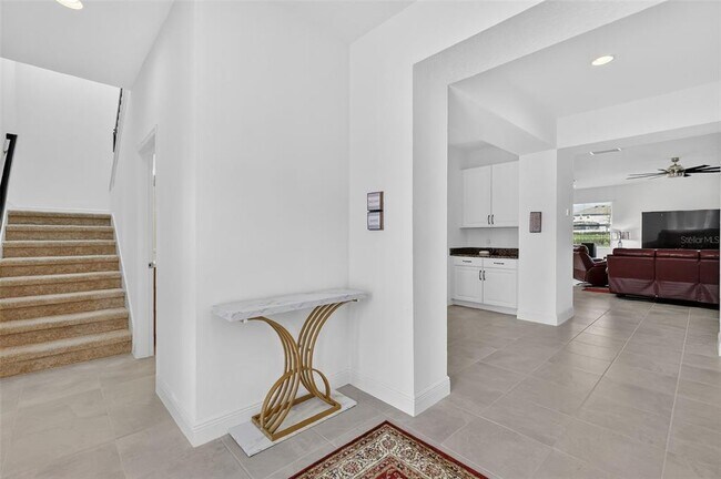 Building Photo - 6070 Sierra Crown St