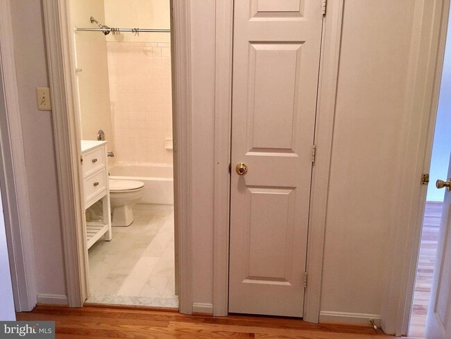Building Photo - 2253 Journet Dr