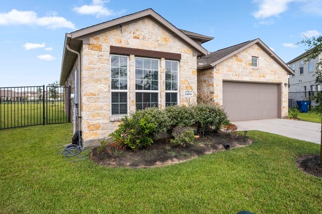 Building Photo - 2404 Ocean Key Dr