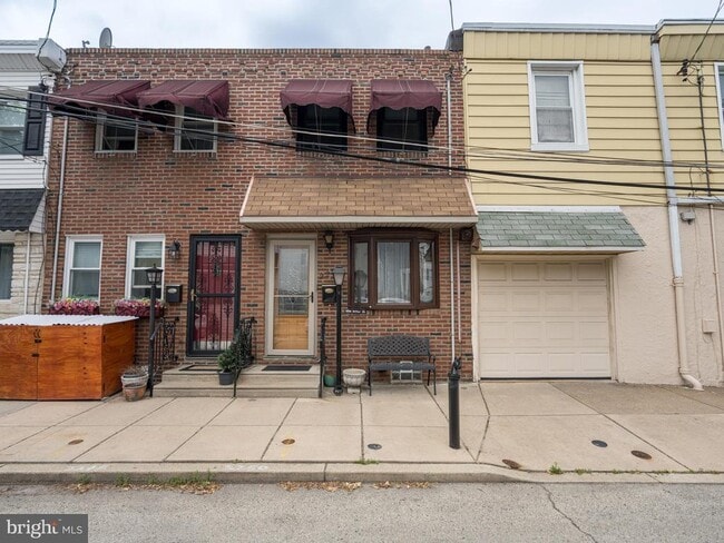 Building Photo - 2250 Ritter St