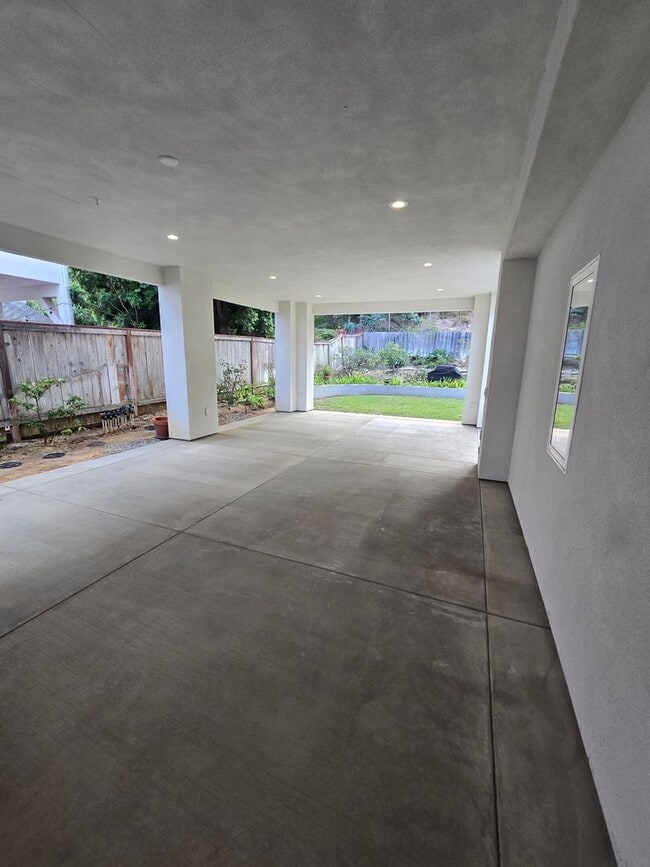 Building Photo - 14164 Bahama Cove