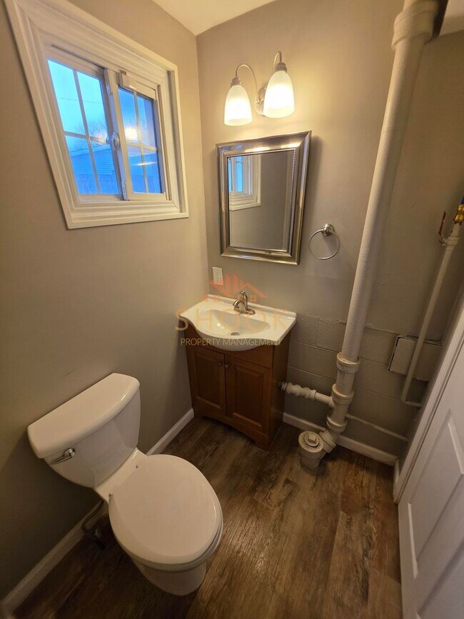 Building Photo - 4 BR UPDATED HOME IN WEST LAFAYETTE SCHOOLS - Ask about our move-in special!