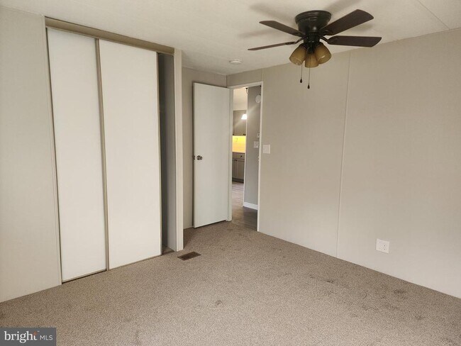 Building Photo - 110 Pennapacker Rd