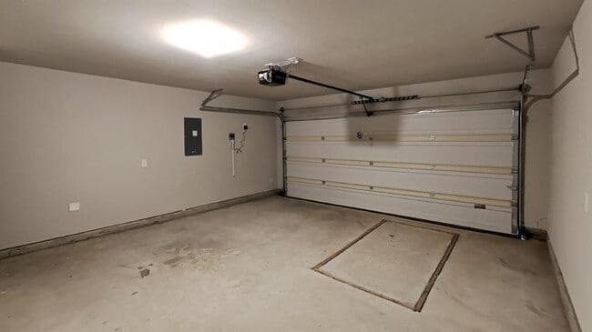 Building Photo - 2520 Alice Wy