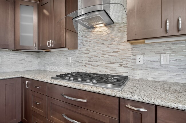 Building Photo - 899 Ebbetts Dr