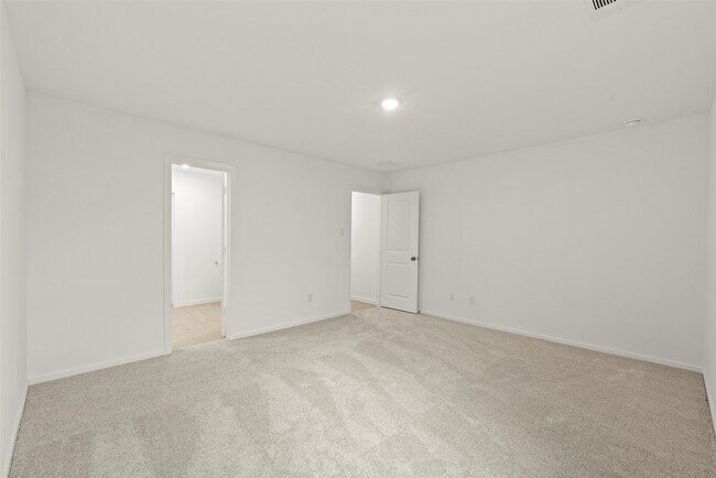 Building Photo - 27651 Spearmint Ridge Dr