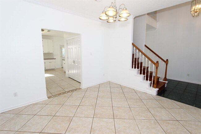 Building Photo - 3311 Twelve Oaks Ln