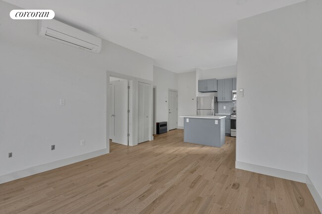 Building Photo - 155 25th St